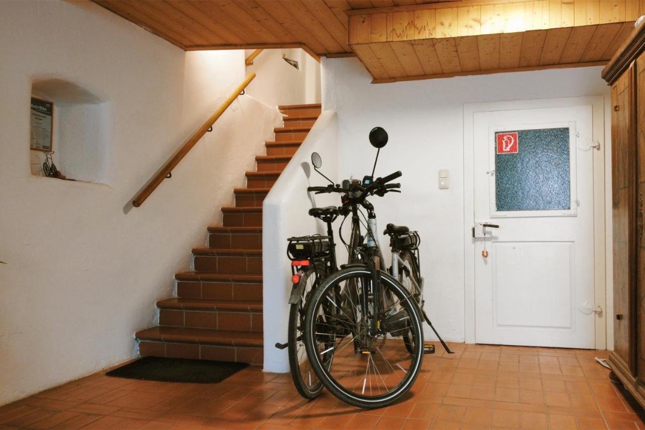 Helles Apartment Fuer 1-2 Pers. Mit Parkplatz Und Wifi Kraiburg am Inn 외부 사진