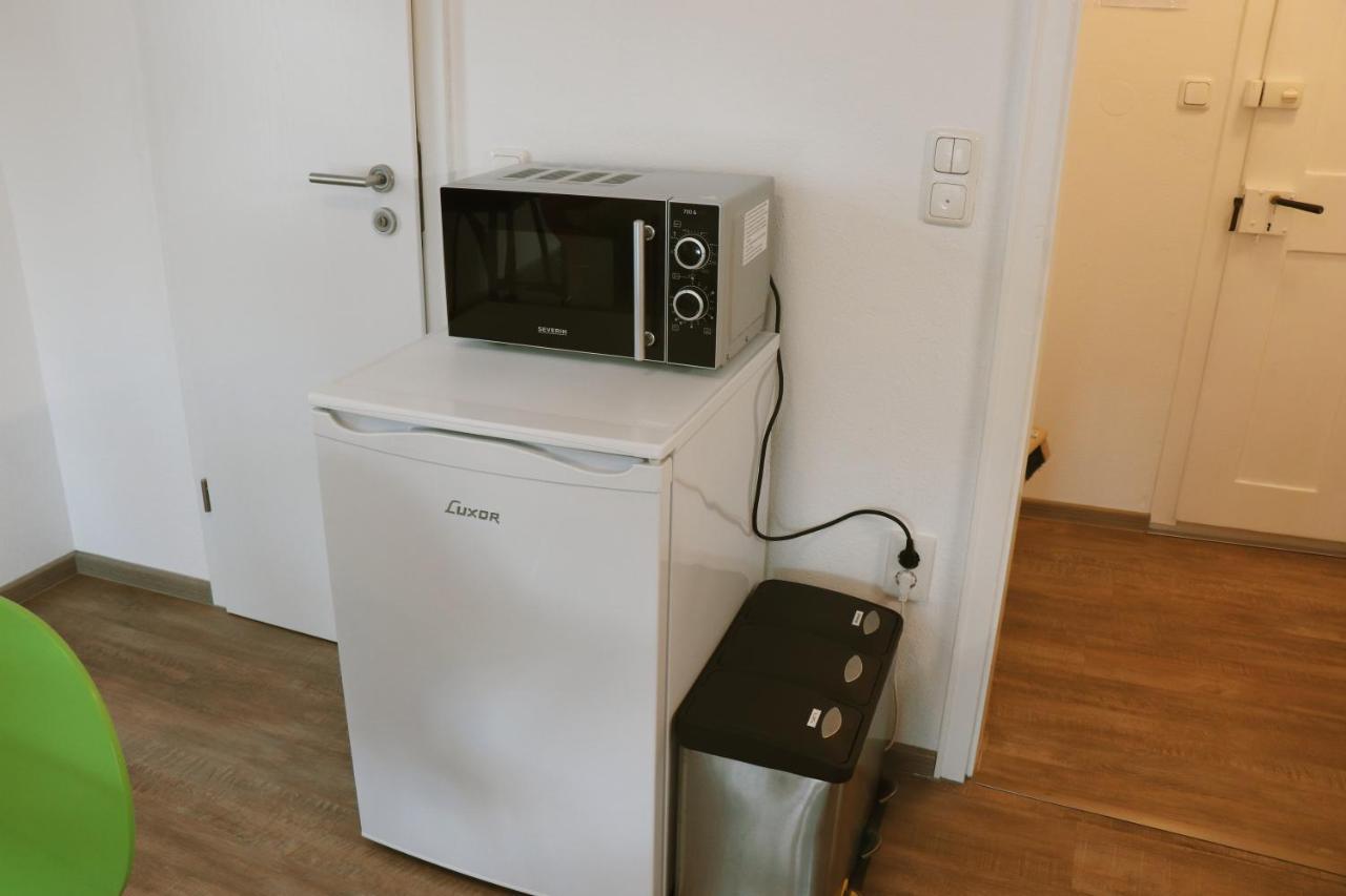 Helles Apartment Fuer 1-2 Pers. Mit Parkplatz Und Wifi Kraiburg am Inn 외부 사진